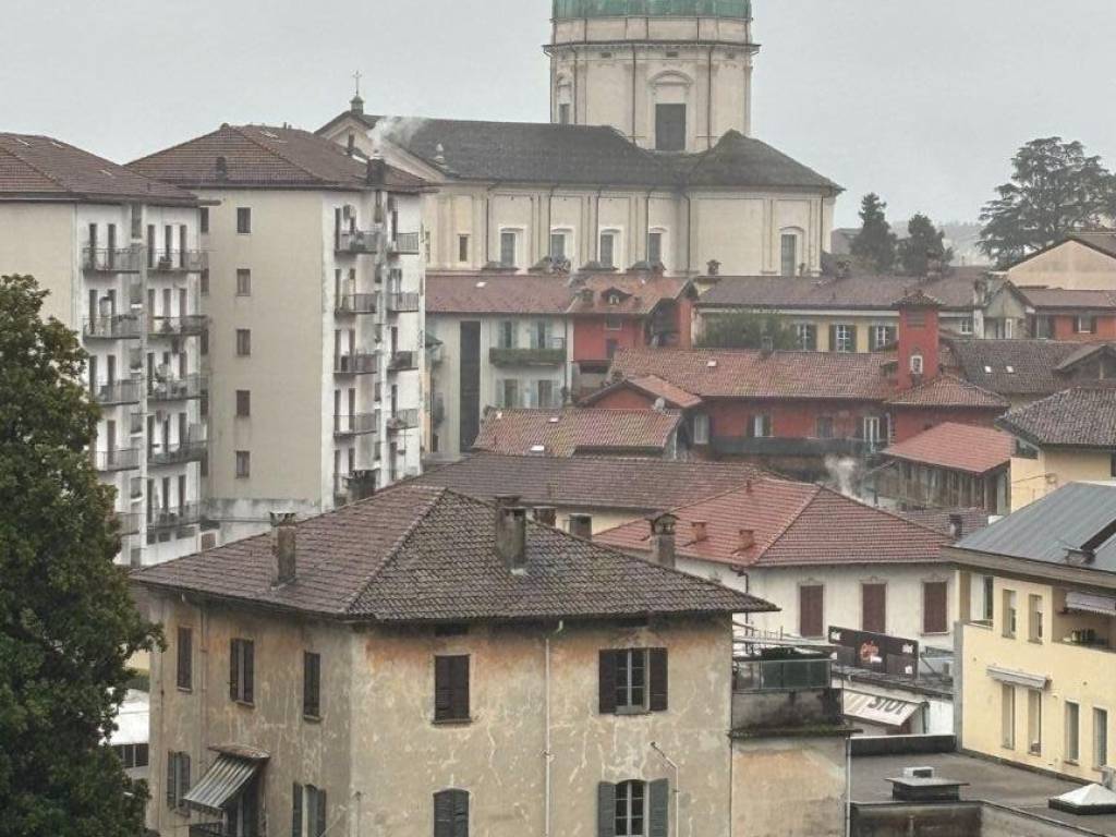 Appartamento a Verbania in Corso Lorenzo Cobianchi - Foto 2