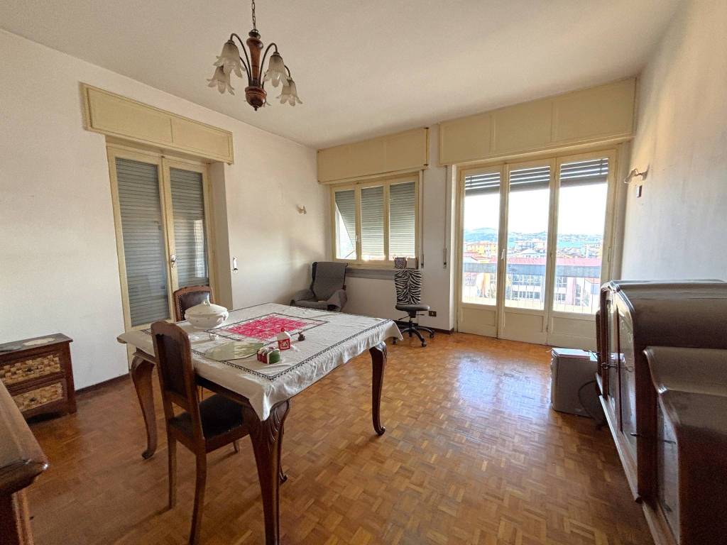 Appartamento a Verbania in Corso Lorenzo Cobianchi - Foto 3