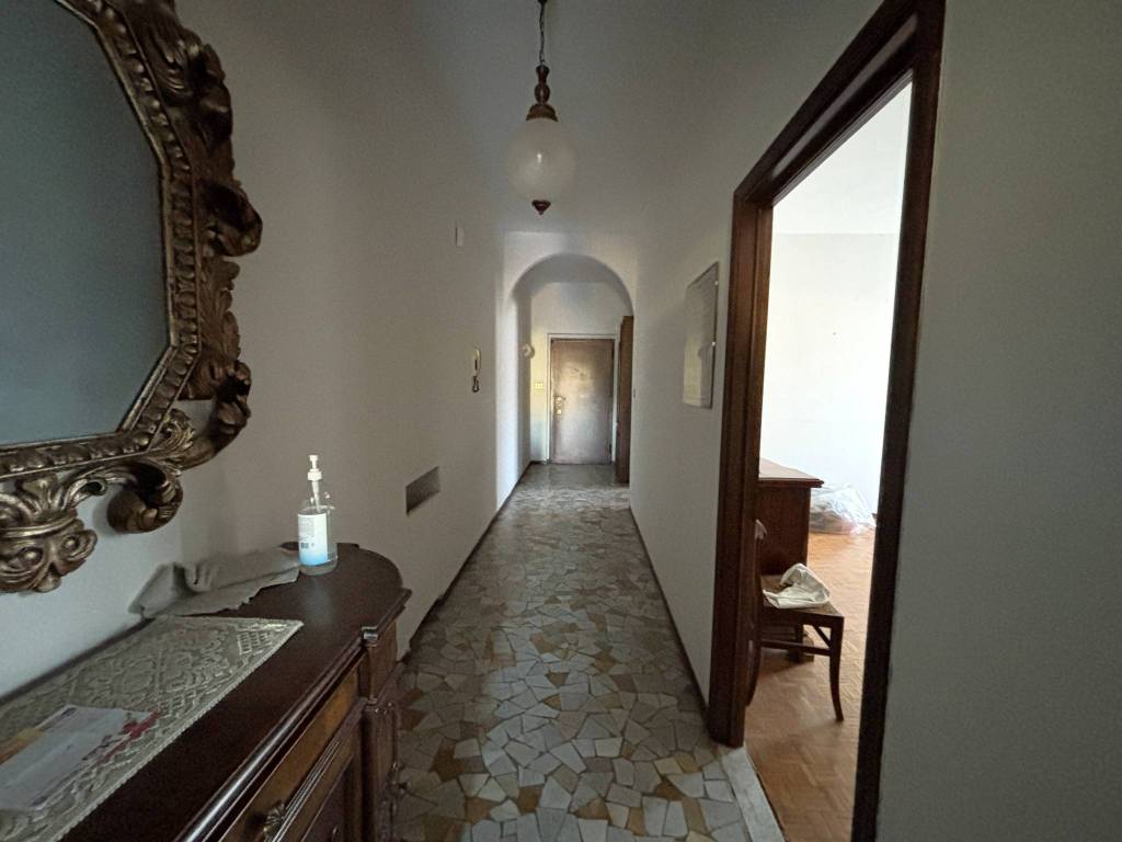 Appartamento a Verbania in Corso Lorenzo Cobianchi - Foto 4