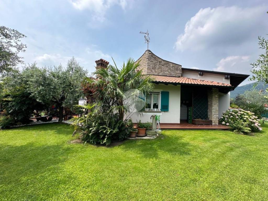 Villa a Corte franca in Via Giovanni Battista Vighenzi - Foto 2