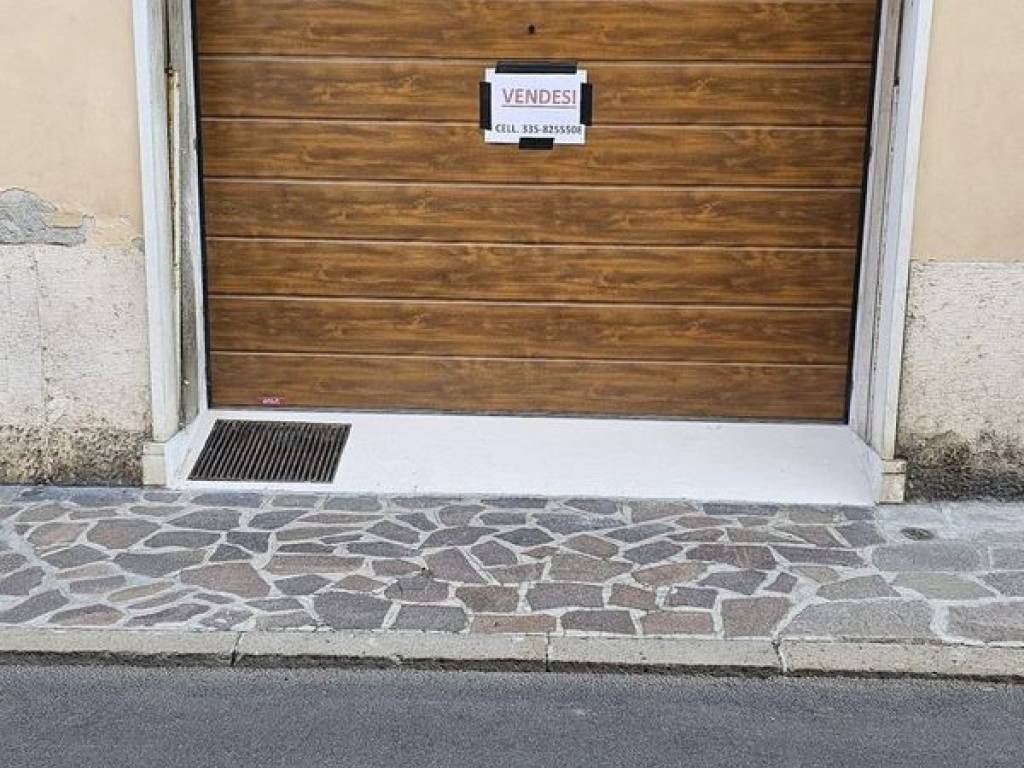 Box / garage a Mantova in Via Camillo Benso di Cavour - Foto 2