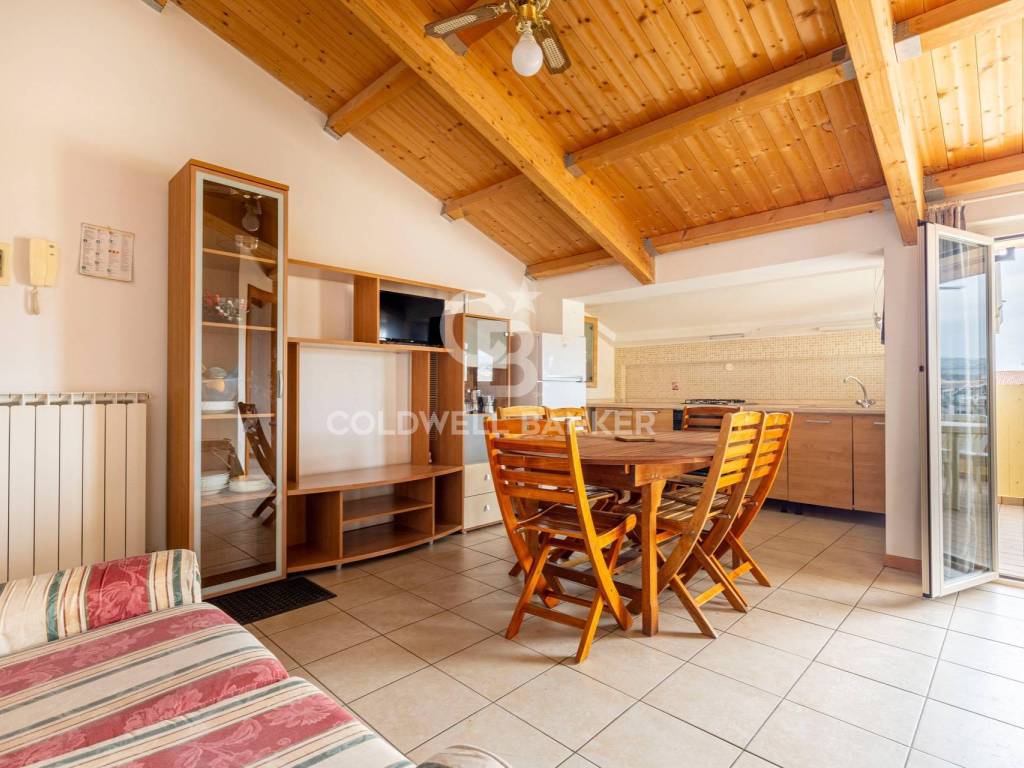 Appartamento a Tortoreto in Via Edmonfo de Amicis - Foto 4
