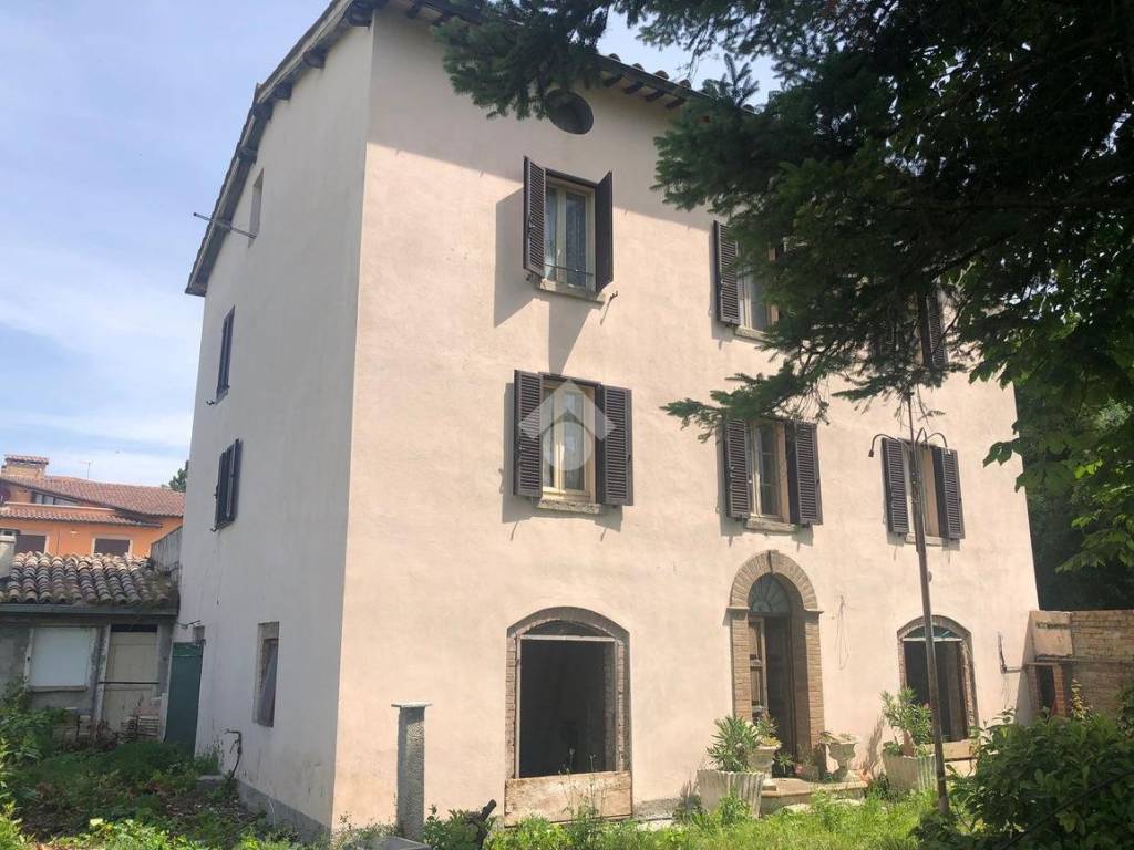 Villa a Gualdo tadino in Frazione Rigali, 19 - Foto 2