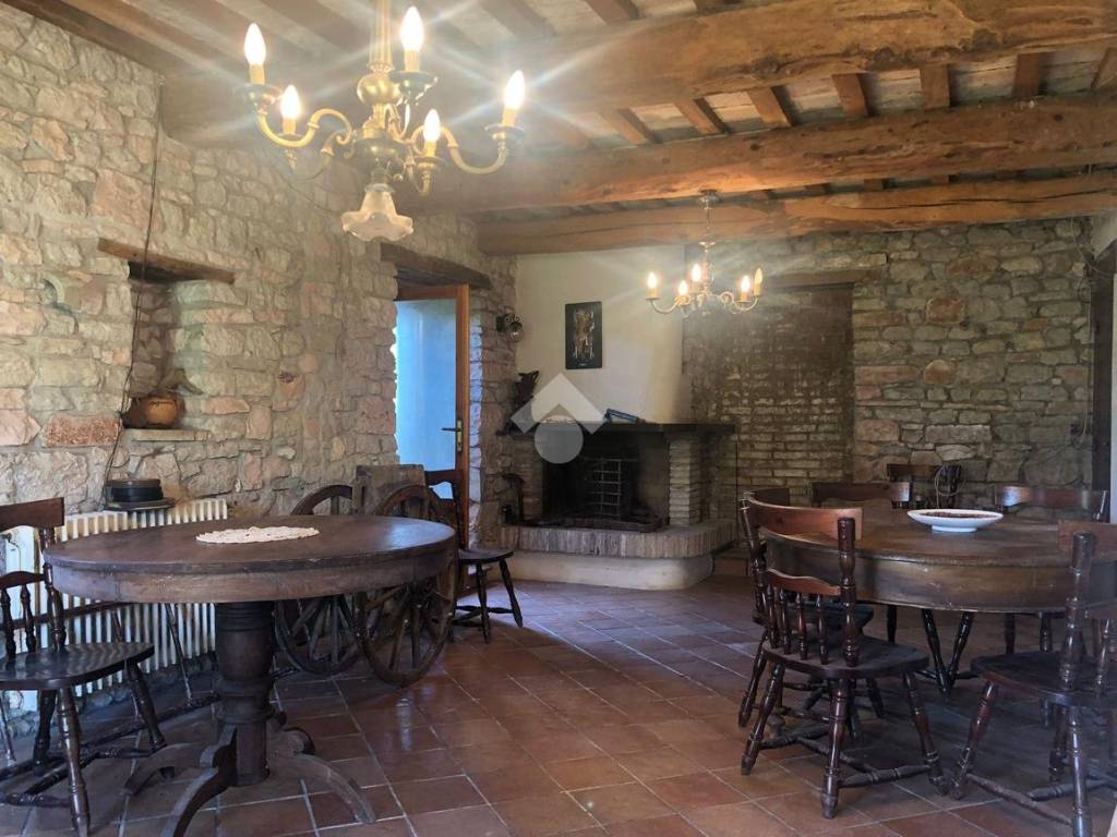 Villa a Gualdo tadino in Frazione Rigali, 19 - Foto 3