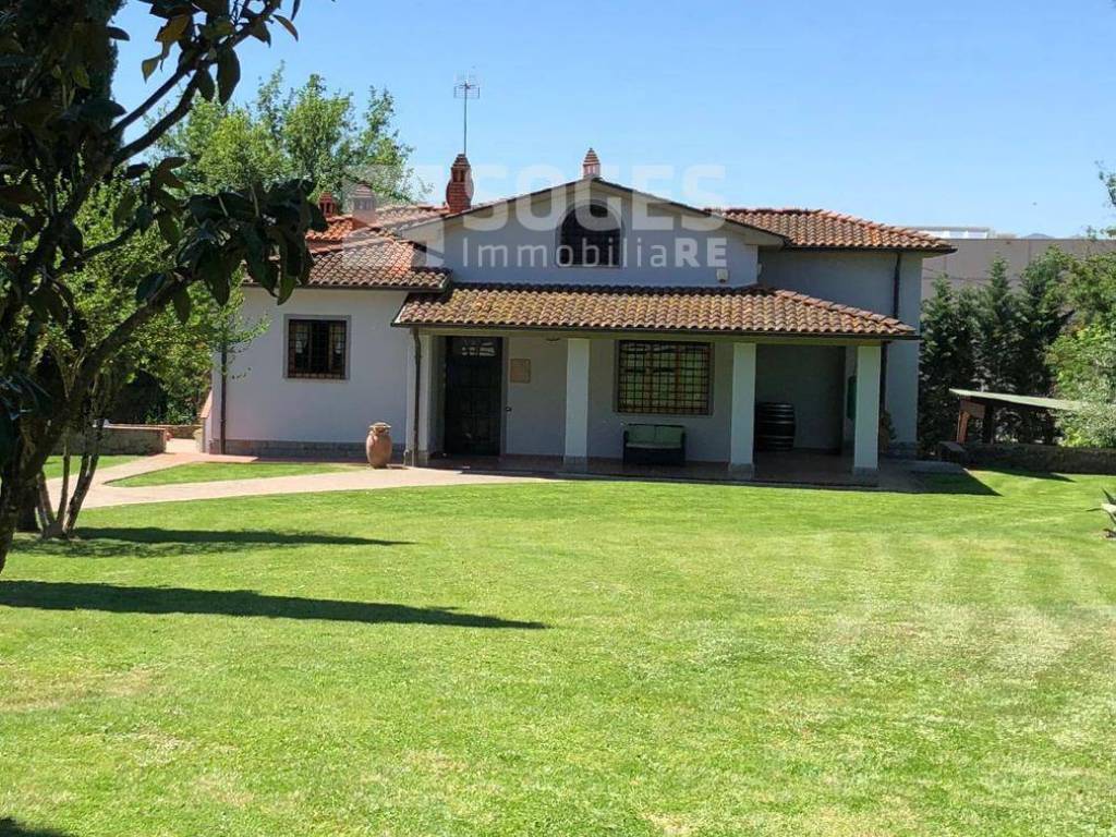 Villa a Terranuova bracciolini in Via Gastone Nencini - Foto 4