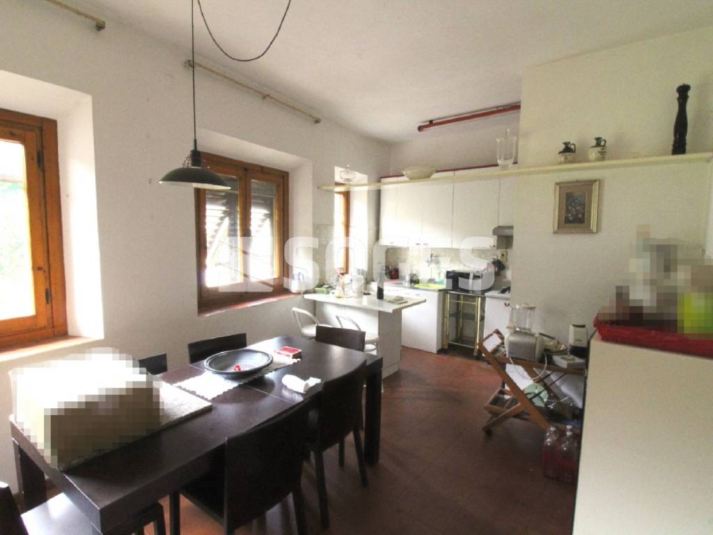 Palazzo / stabile a Cavriglia in Via G. Deledda - Foto 2