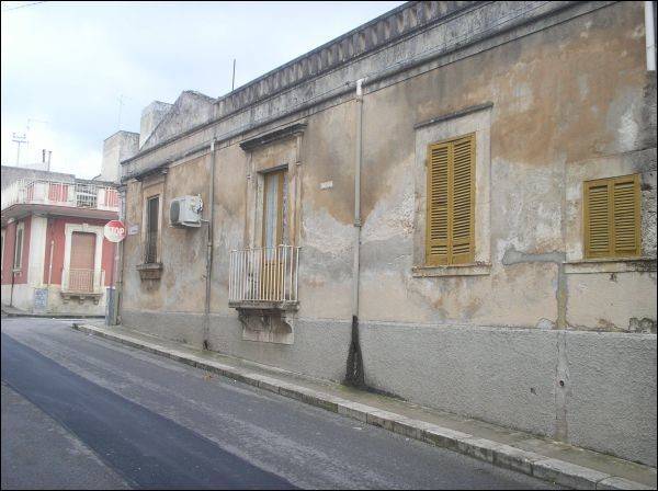 Villa a Canicattini bagni in Via Umberto - Foto 5