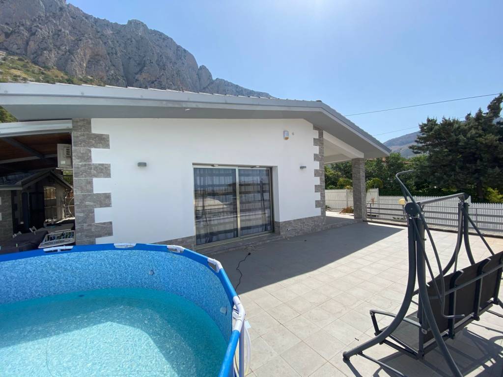 Villa a Cinisi in Via Einaudi s.n.c - Foto 2