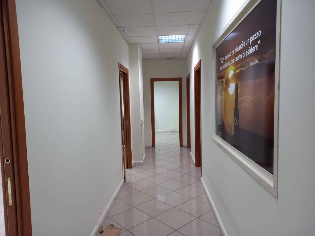 Palazzo / stabile a Caserta in Viale Enrico Mattei, 28 - Foto 5