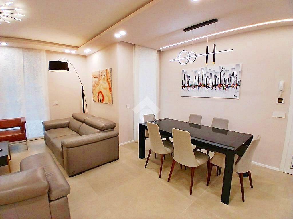 Villa a Taino in via Ticino, 19 - Foto 2