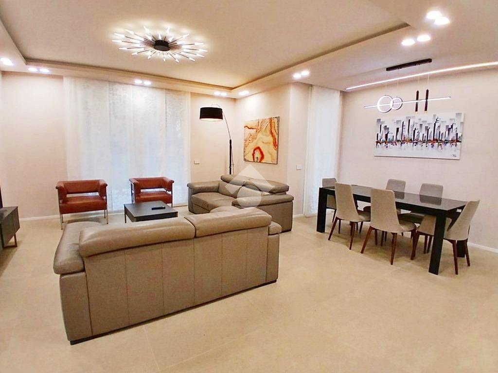 Villa a Taino in via Ticino, 19 - Foto 3