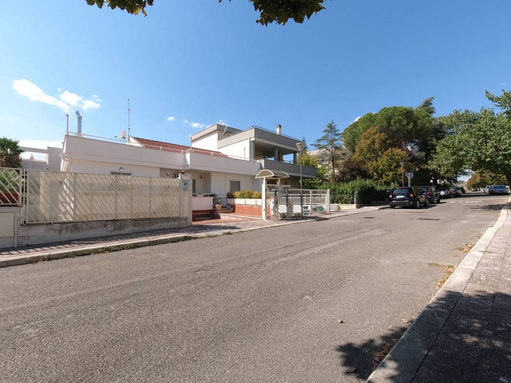 Villa a Matera in Via Pandosia, 4 - Foto 3