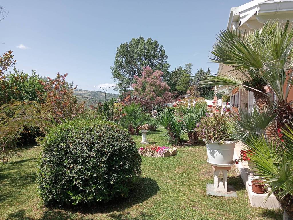Villa a Potenza in POTENZA EST - Foto 4