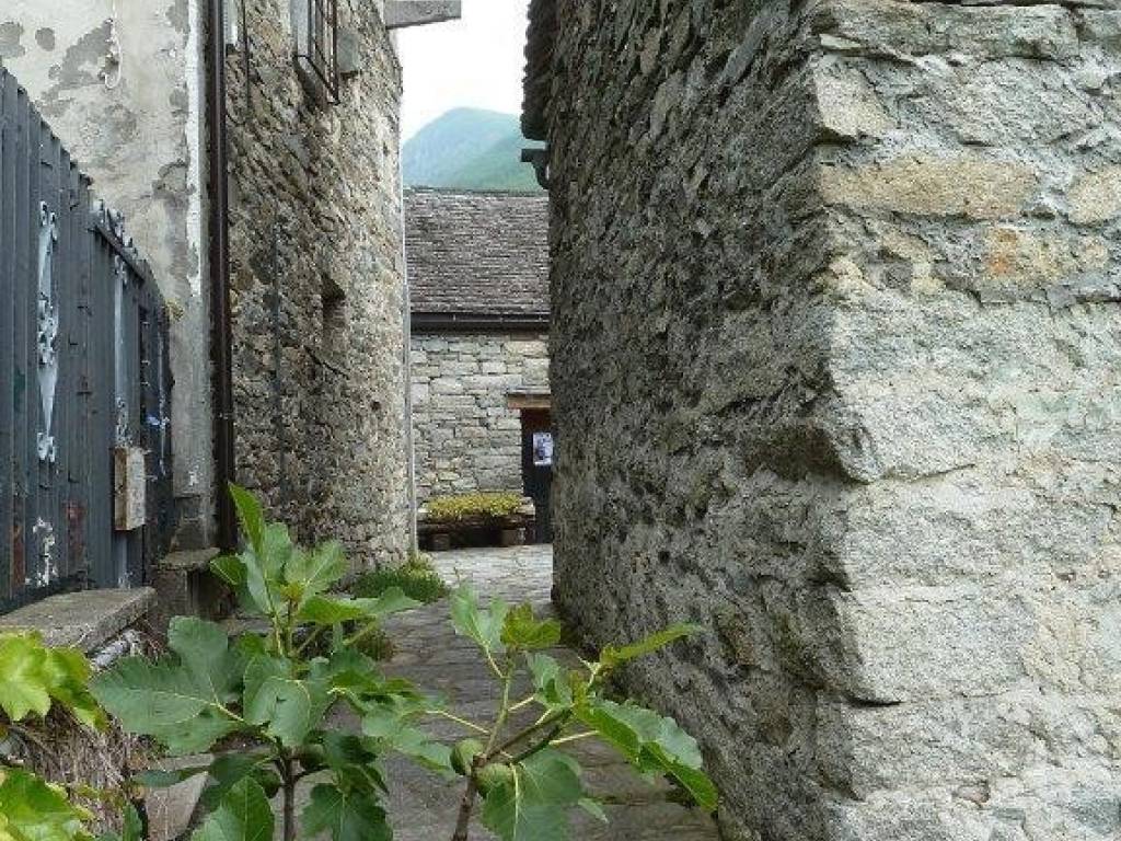 Rustico / casale a Montecrestese in Via Dottor Giovaninetti, - - Foto 4