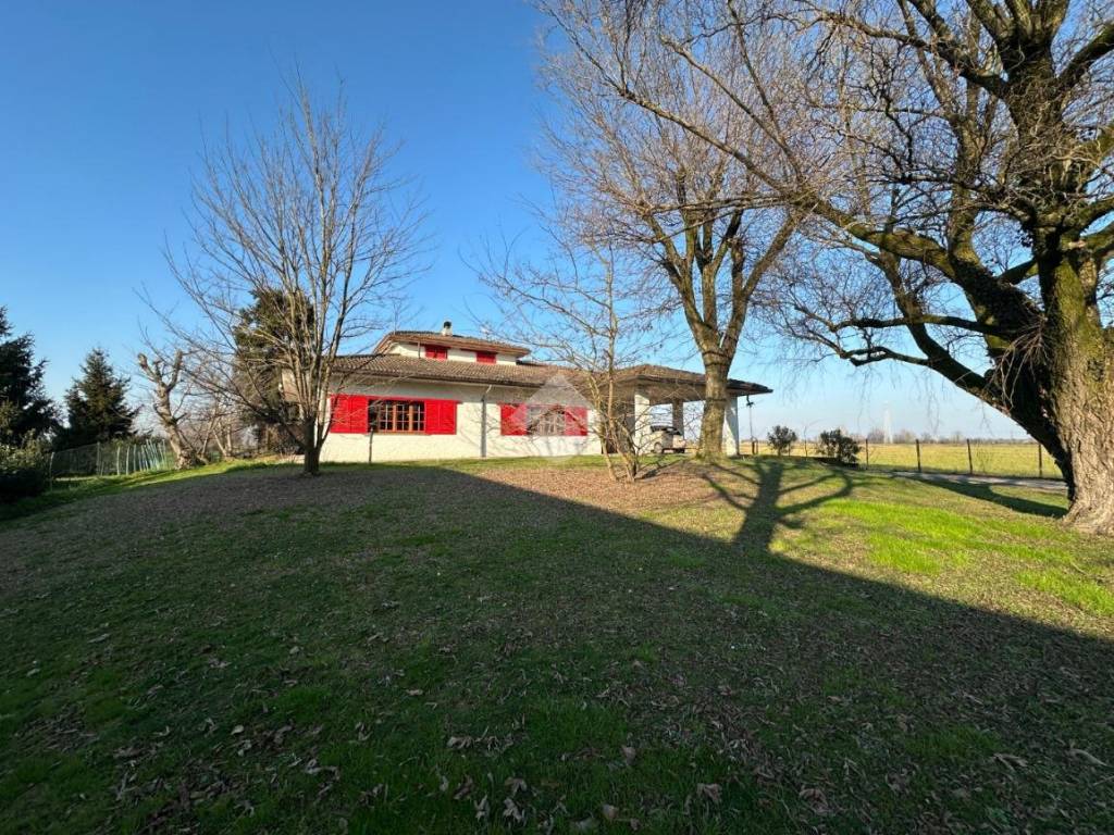 Villa a Pandino in Via Borgo Roldi, 50 - Foto 2