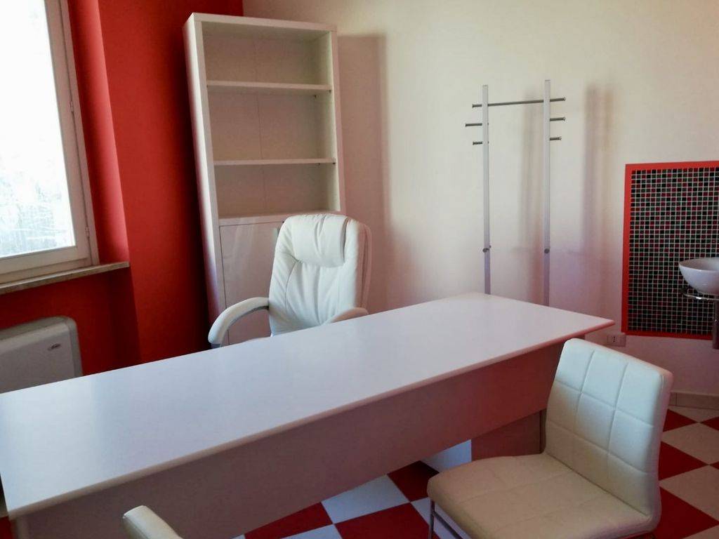 Appartamento a Castiglione del lago in Via di Castiglione del Lago - Foto 2