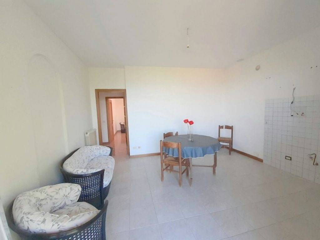 Appartamento a Castiglione del lago in Via XXV Aprile, 3 - Foto 2