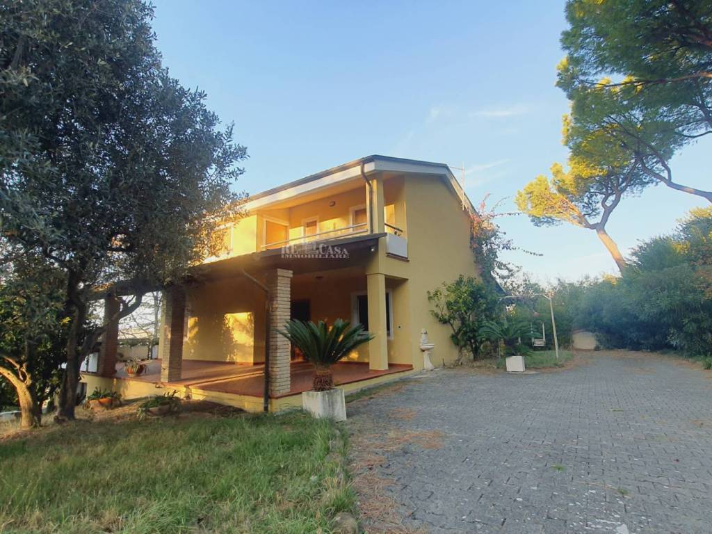 Villa a Colonnella in via truentina - Foto 2