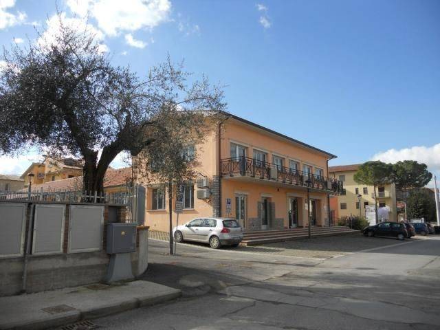 Appartamento a Castiglione del lago in Via XXV Aprile, 3 - Foto 4