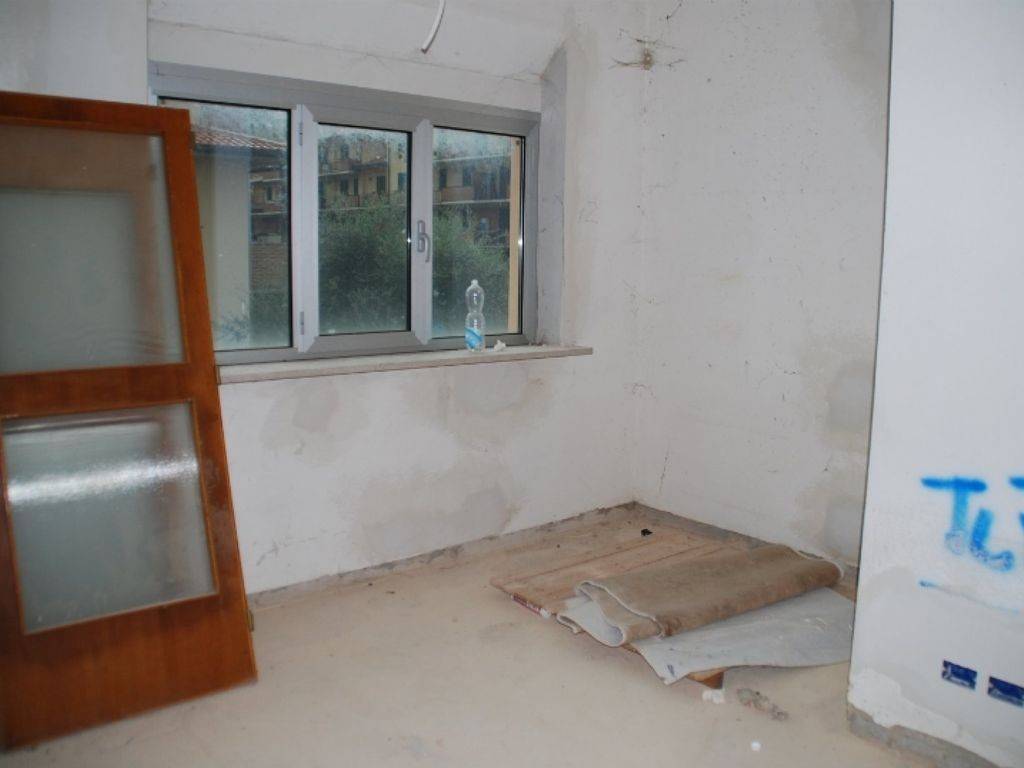 Appartamento a Castiglione del lago in Via XXV Aprile, 3 - Foto 5