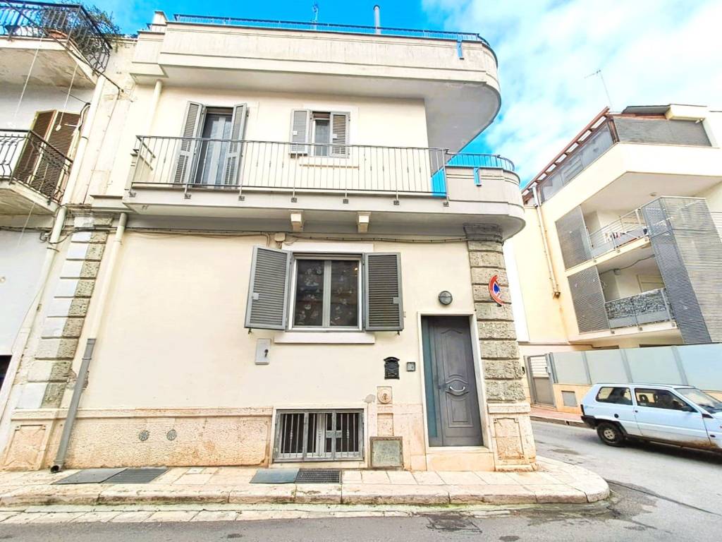 Casa indipendente a Triggiano in Via Enrico Toti - Foto 2