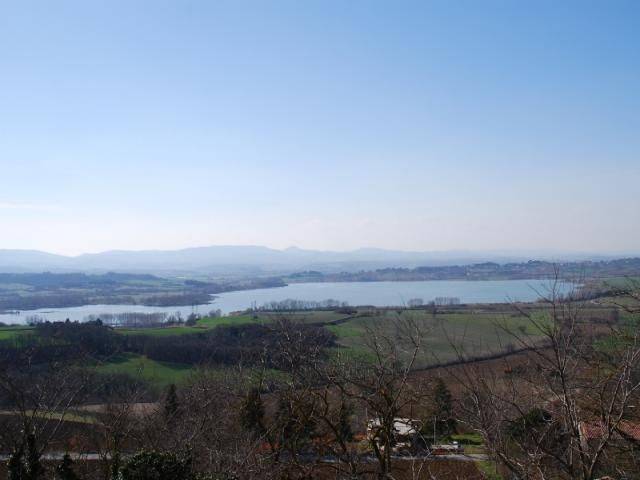Villa a Castiglione del lago in Via XXV Aprile 3 - Foto 4