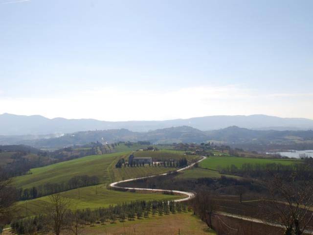 Villa a Castiglione del lago in Via XXV Aprile 3 - Foto 5