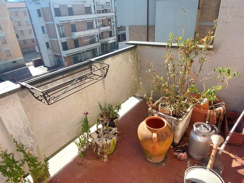 Appartamento a Spoleto in Viale Guglielmo Marconi - Foto 5