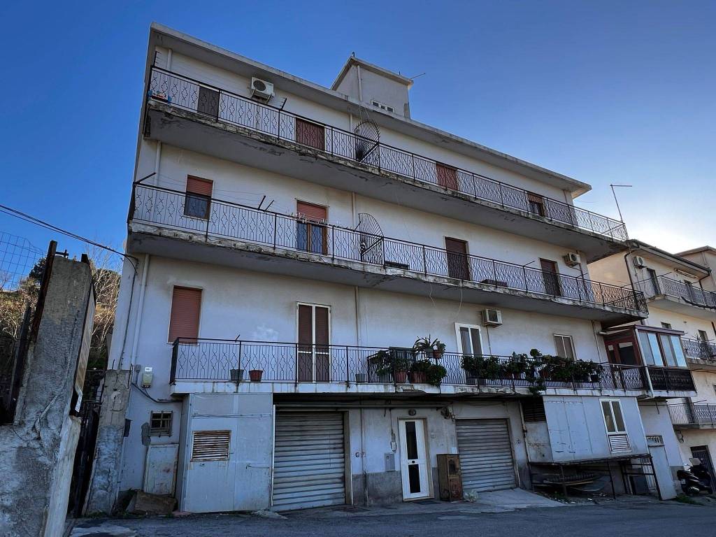 Appartamento a Reggio calabria in Via Riparo Vecchio - Foto 3