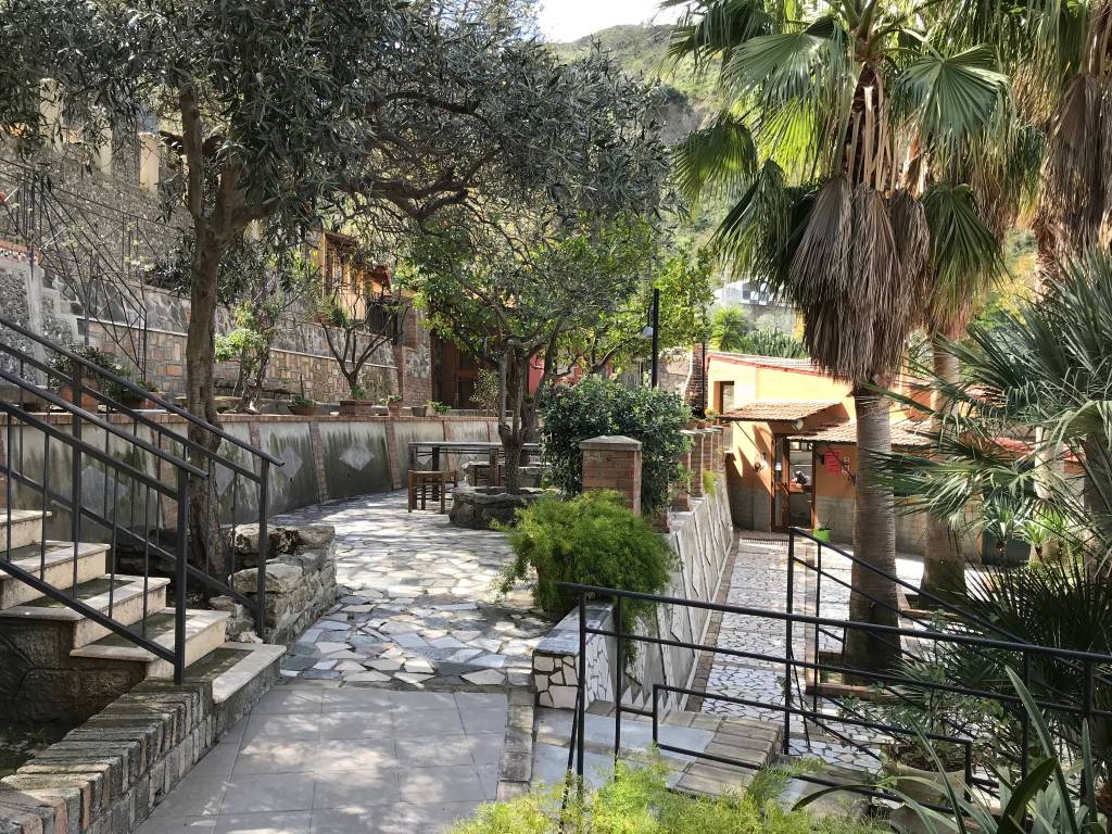 Rustico / casale a Reggio calabria in Via Provinciale Croce Valanidi Oliveto - Foto 3