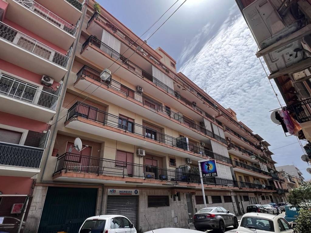 Appartamento a Reggio calabria in Via Torricelli Pescatori - Foto 2