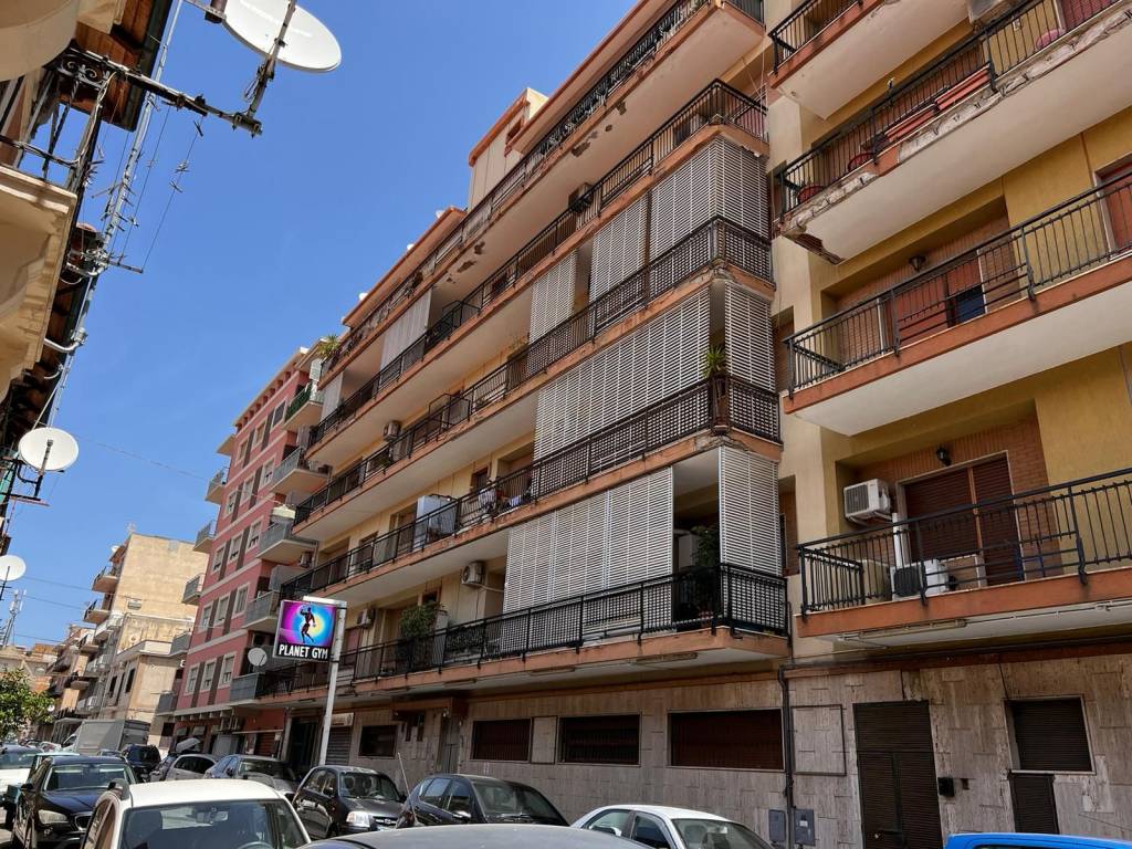 Appartamento a Reggio calabria in Via Torricelli Pescatori - Foto 3
