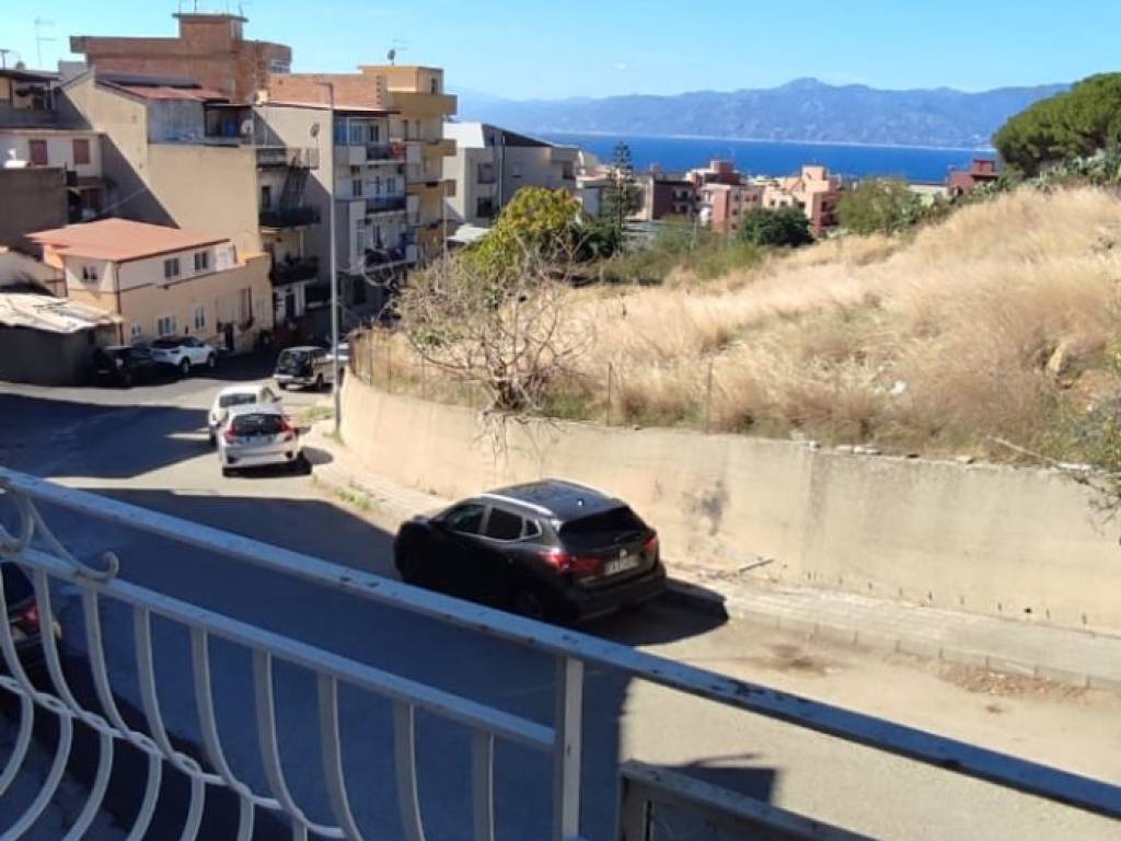 Casa indipendente a Reggio calabria in Via Borrace Alla Caserma - Foto 3