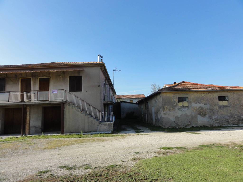 Rustico / casale a Rieti in Via Porcara - Foto 2