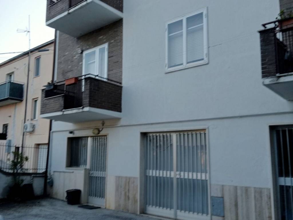 Casa indipendente a Campobasso in Viale Alessandro Manzoni, 221 - Foto 2