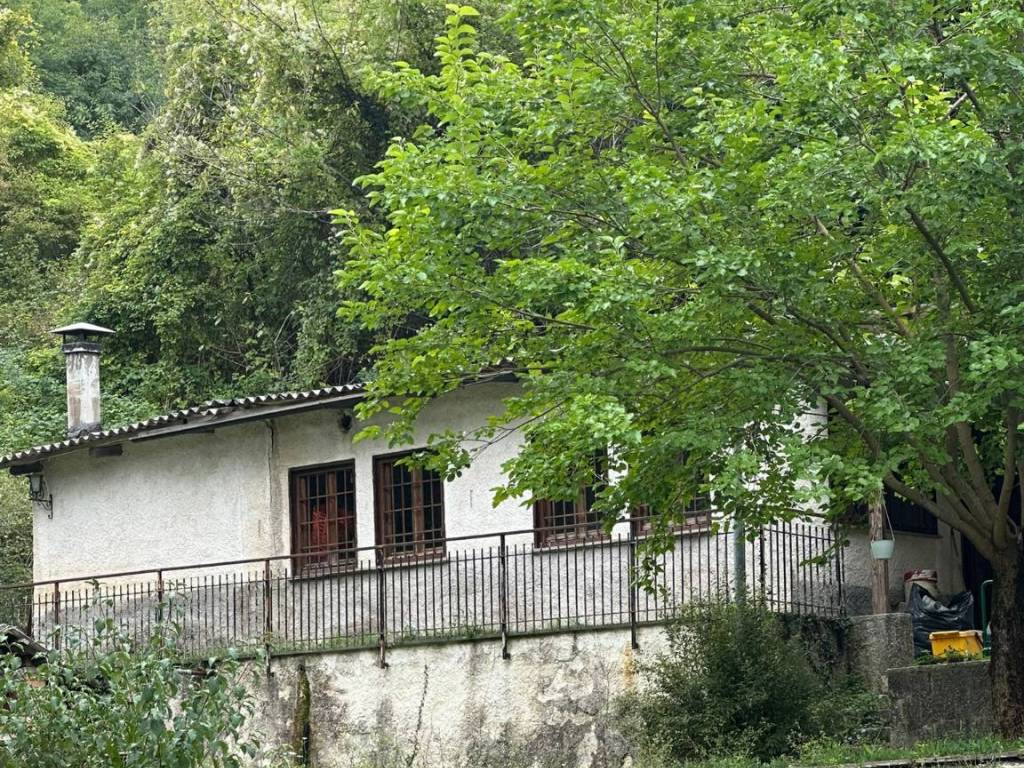 Casa indipendente a Cittaducale in Via del corridoio 86 - Foto 2