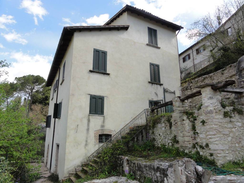 Appartamento a Contigliano in Via Luigi Solidati Tiburzi - Foto 2