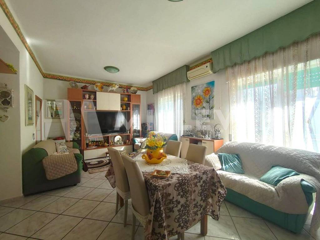 Appartamento a Scicli in Via Ugo Foscolo, 1 - Foto 4