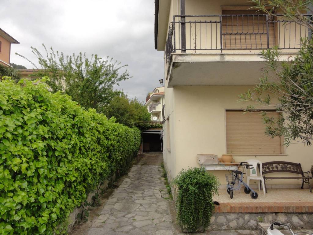Casa indipendente a Contigliano in Via Venanzio Grossi - Foto 3