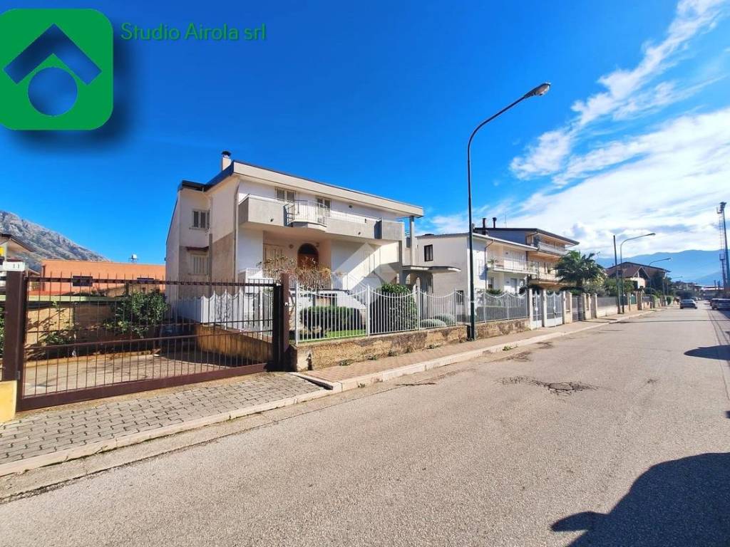 Villa a Airola in Via Annunziata - Foto 3
