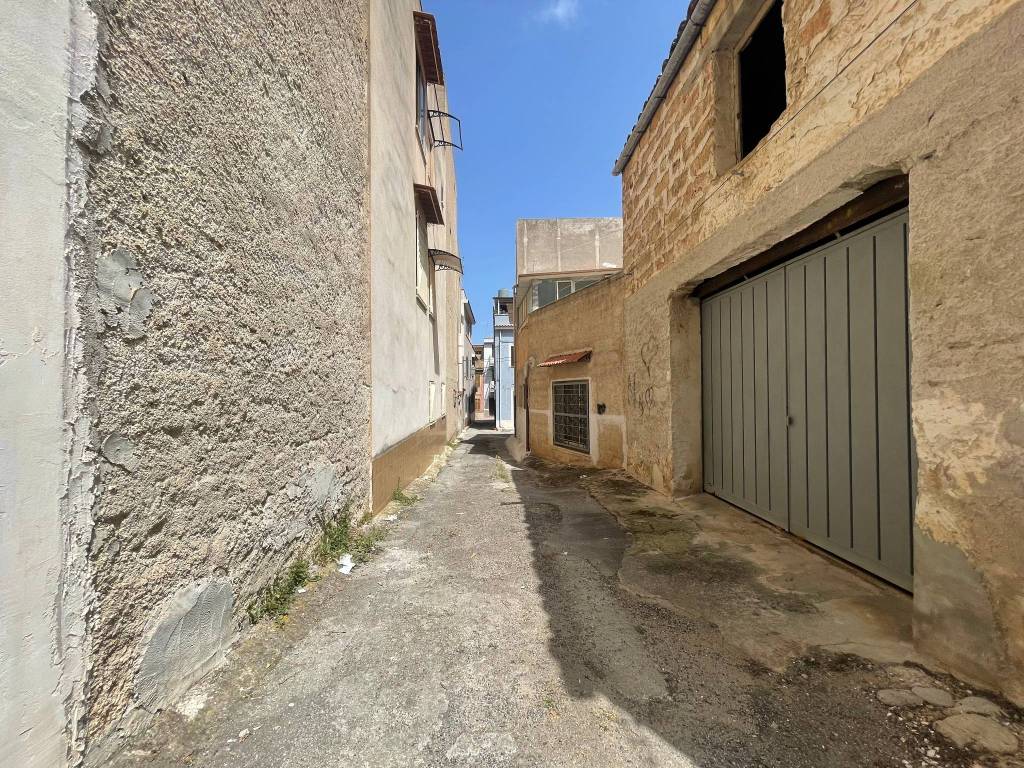 Casa indipendente a Cinisi in Via San Pietro - Foto 2