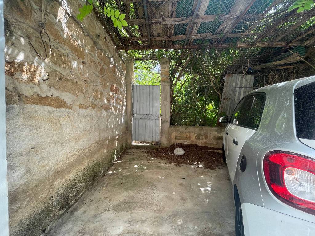 Casa indipendente a Cinisi in Via San Pietro - Foto 4