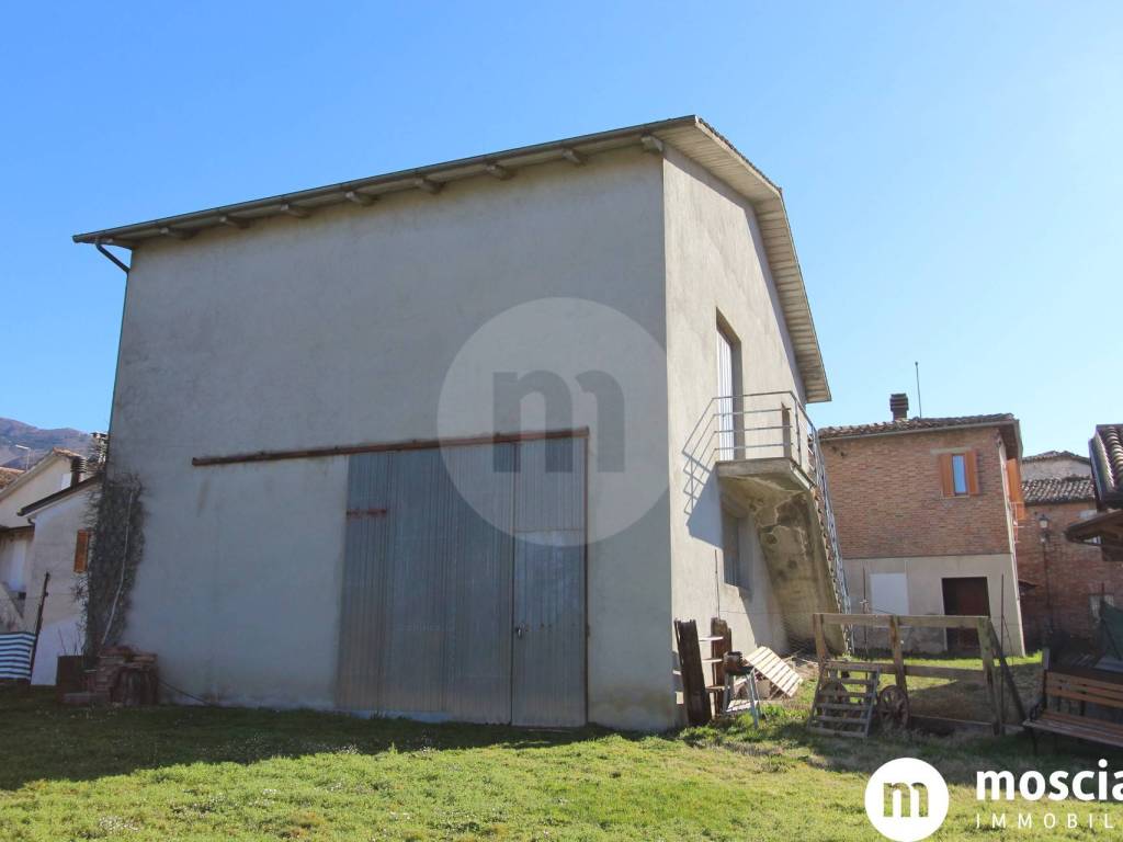 Casa indipendente a Matelica in Via Piane, 76 - Foto 5