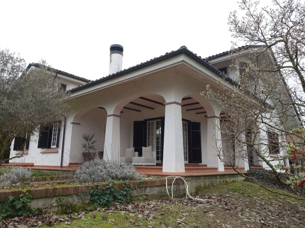 Villa a Isola d'asti in Viale della Rimembranza - Foto 2