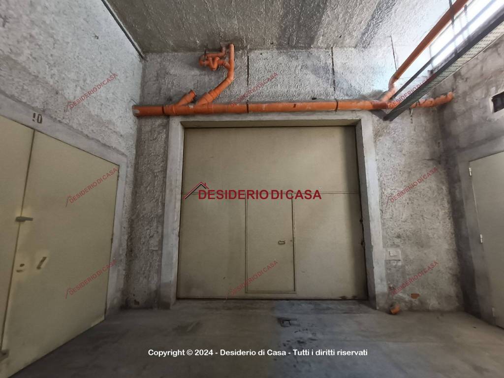 Box / garage a Villabate in Via Alcide De Gasperi, 144 - Foto 4