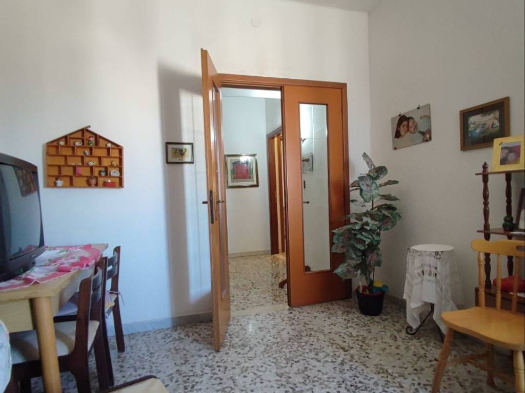 Appartamento a Brindisi in Via Giosuè Carducci - Foto 4