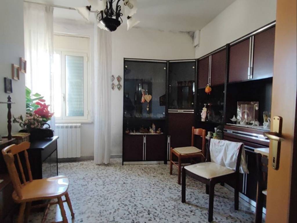 Appartamento a Brindisi in Via Giosuè Carducci - Foto 5