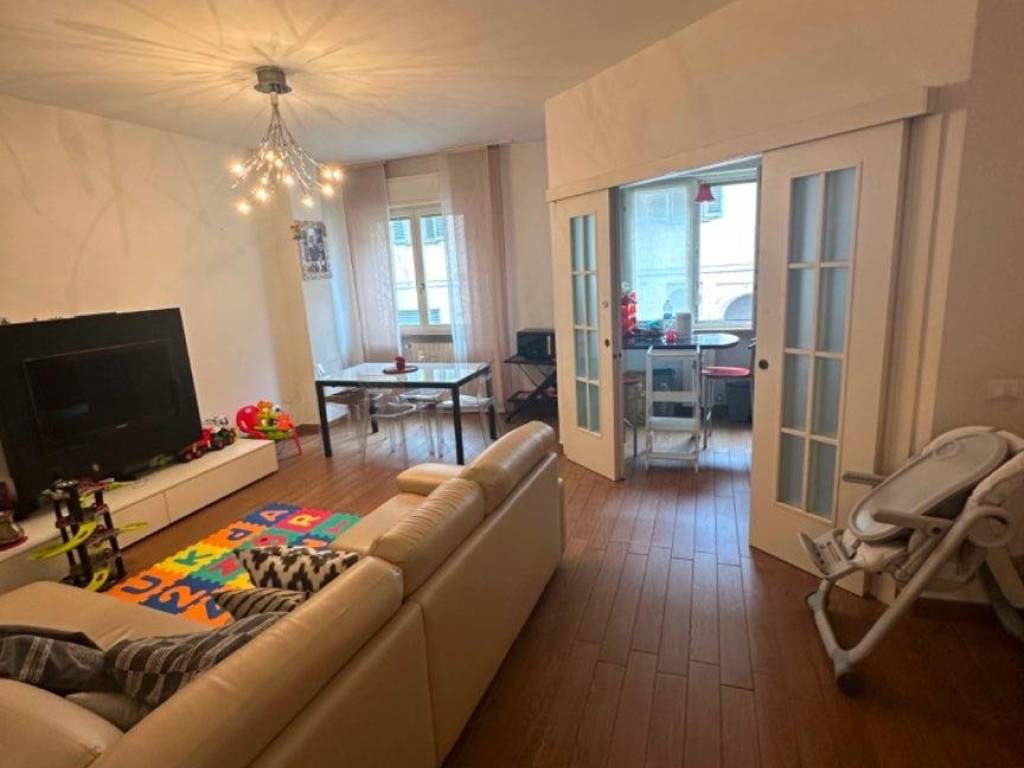 Appartamento a Pavia in Corso Famiglia Cairoli, 54 - Foto 2