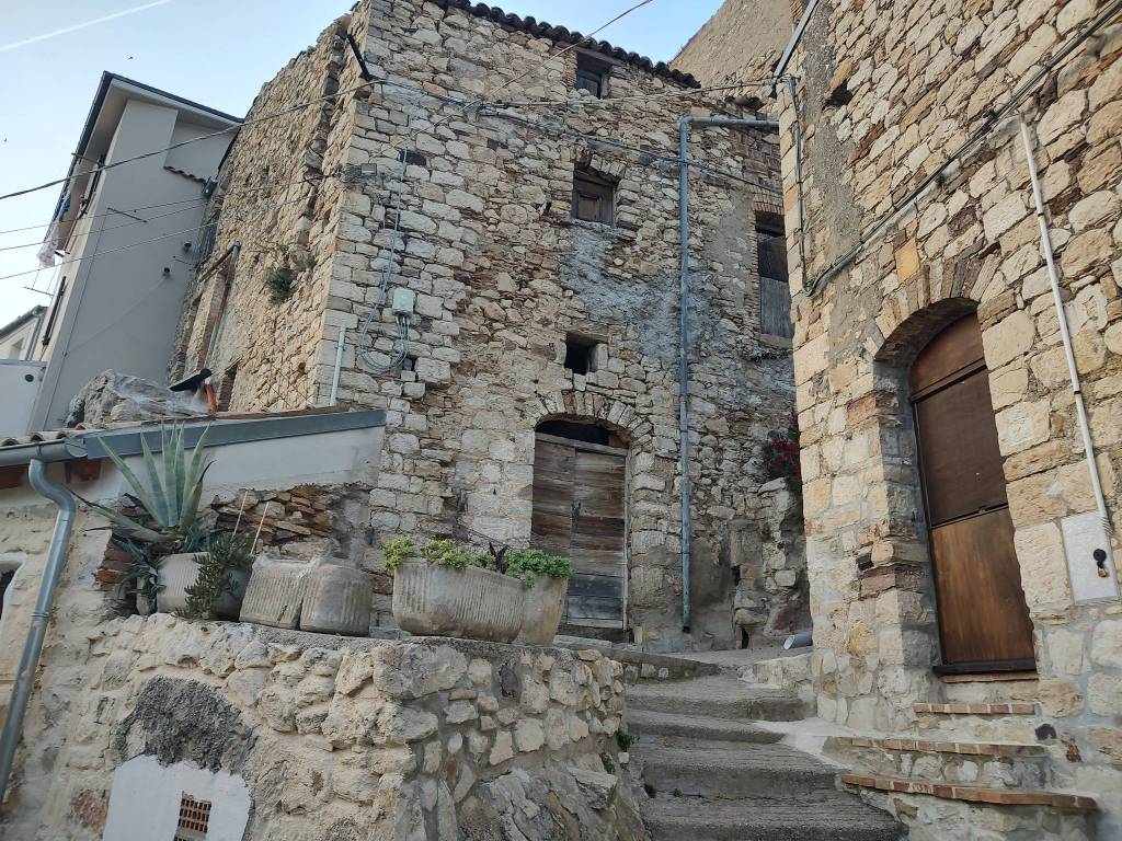 Casa indipendente a Montenero di bisaccia - Foto 2