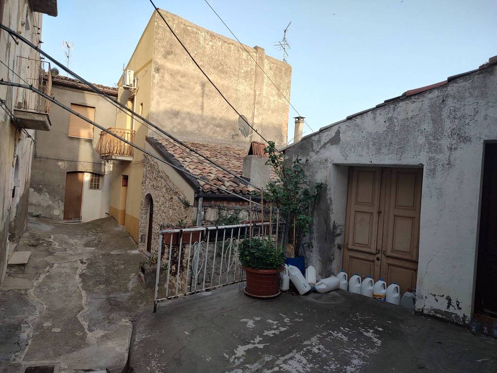Casa indipendente a Montenero di bisaccia - Foto 3